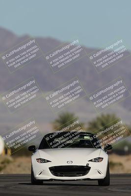 media/Oct-24-2025-Doghouse Garage (Fri) [[783d2ff07a]]/3-Intermediate/Session 1 (Turn 4)/